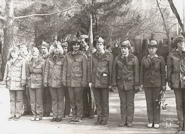 Линейка в Новоросийске. Весна 1983.
