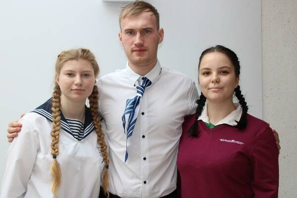 Радченкова Лилия  Алексей Сергеев Козинцева Светлана