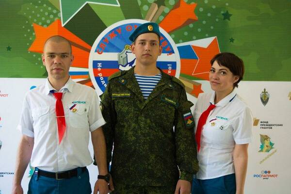 Комиссары 52 взвода «Беркут»   Никулин Алексей и Евленина Юлия