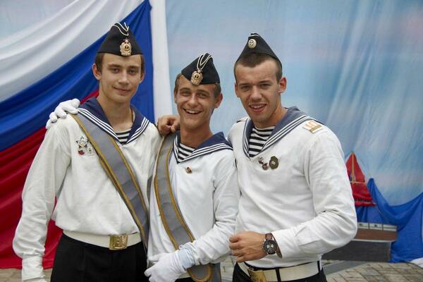3Макс Островский, 2Дмитрий Соловьёв