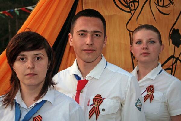 Денис      Довольнов