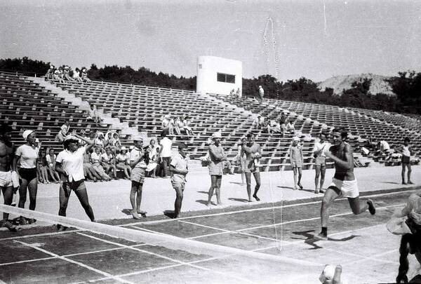 1969 й. К            юные химики