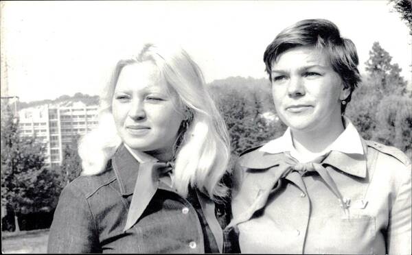 Елена Колтакова.  справаjpg
