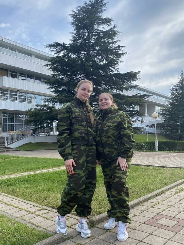 Пустякова Юлия и Билитюк Олеся