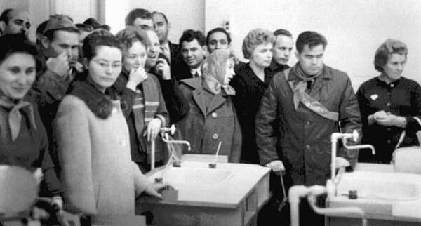 Ю.А.Гагарин и    др..