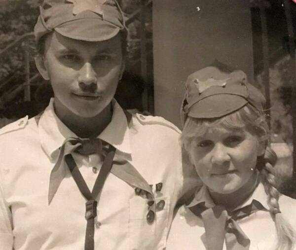 Андрей Обрезков и Наталья Рослякова (Пахолова). Комсомольский, 1984 г