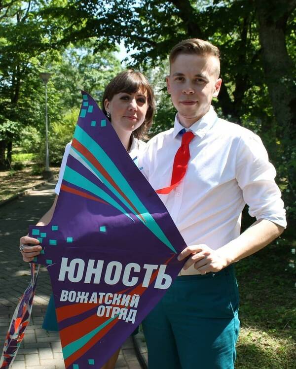 Анна Попова и