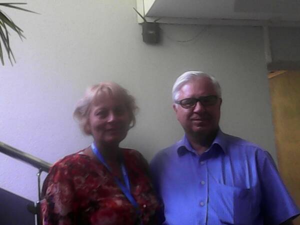 оксана Нищенкова Сиротина   и панченко первая