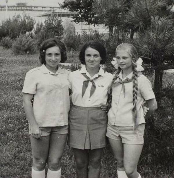 image.jpg  ю   Галина Харченко(Гостищева)