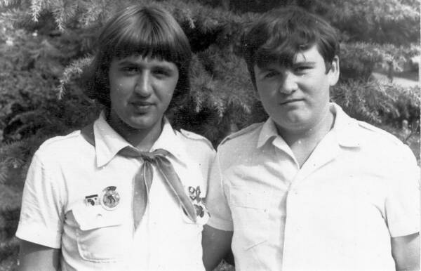 Я и вожатый Володя Сазонов.