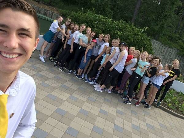 hSZDZeve cY