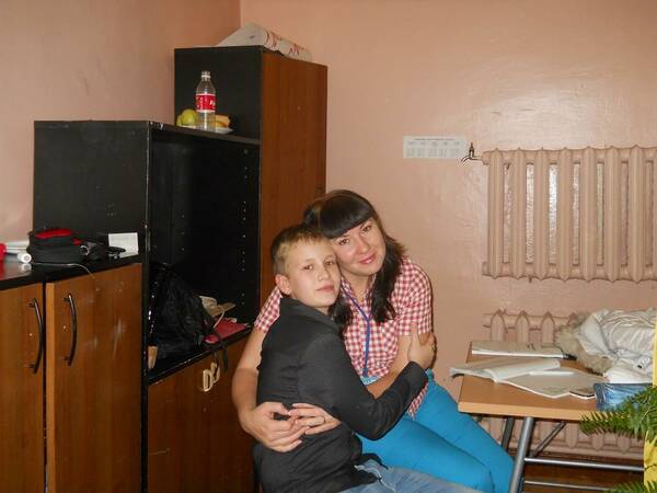 Вожатая Оксана Кузнецова... ..