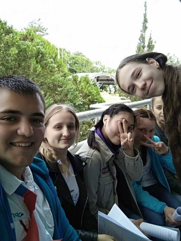 dScaHUH5eOI
