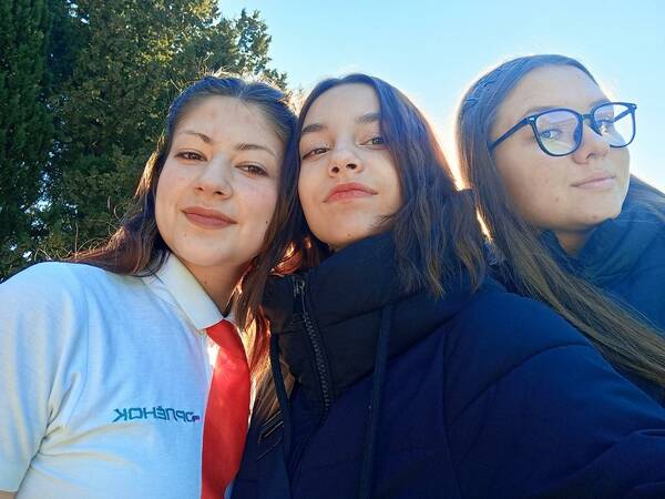 OzeSqMAqdKQ