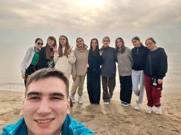 r1mohvZeMys