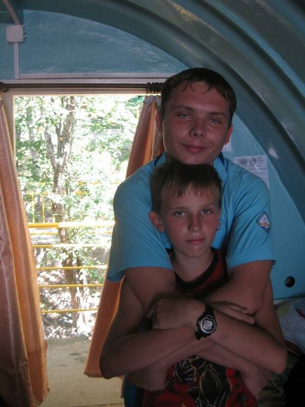 Саша               Захарченко