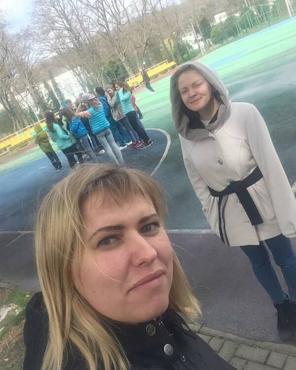 Оксана Маслова  б