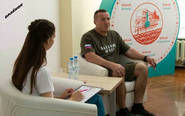 чемпион мира по боксу Денис Лебедев.