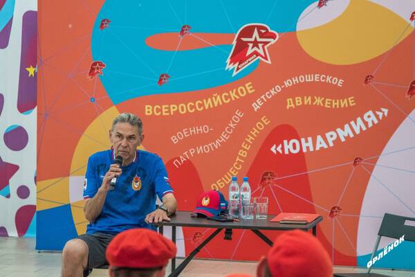 известный волейболист Сергей Цветнов..