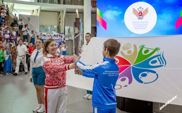 олимпийская чемпионка по прыжкам на батуте, заслуженный мастер спорта России Ирина Караваева