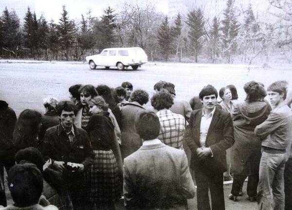 1983..