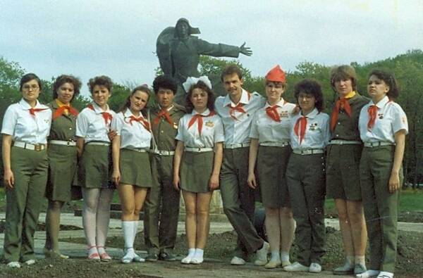 1989 п