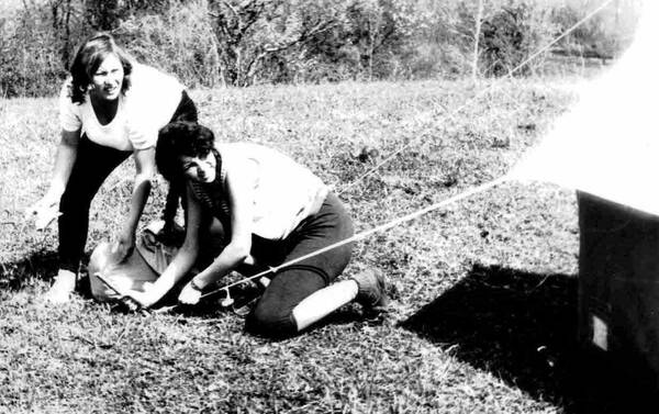 1976 г.  Виктория Антонович и Елена Полетаева