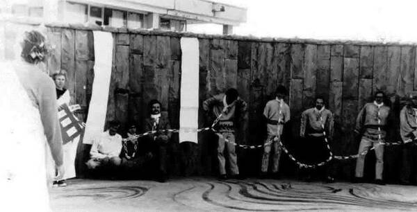 1976 г. Аукцион рабов 8 марта