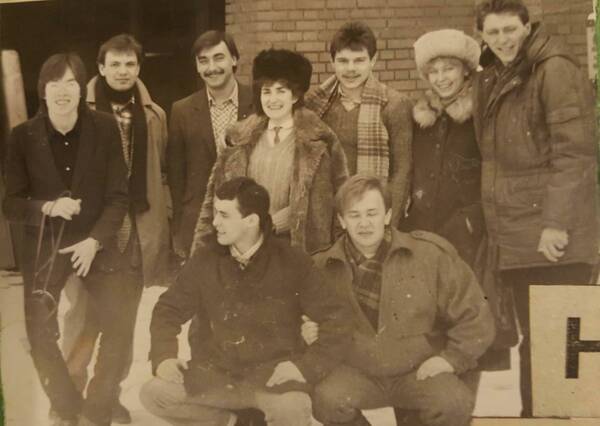 1988 .