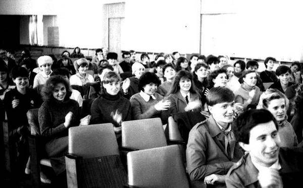 1986.
