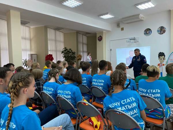 Бочаров Вячеслав Алексеевич  российский военнослужащий, офицер   Управления «В»   Центра  специального    назначения  Федеральной службы безопасности Российской Федерации,   полковник