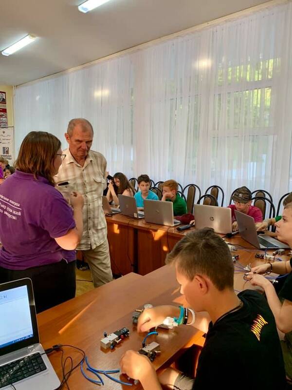 лётчиком испытателем 1 класса Авиационный комплекс им. Ильюшина Владимиром Михайловичем Иринарховым.б