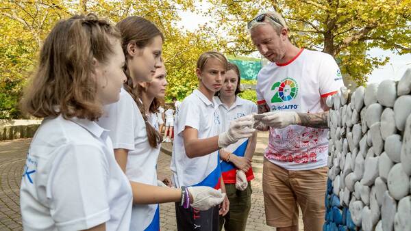 финалист Всероссийского конкурса «Учитель года России 2019», член Всероссийского экспертного педагогического совета при Министерстве просвещения РФ Павел Волков...