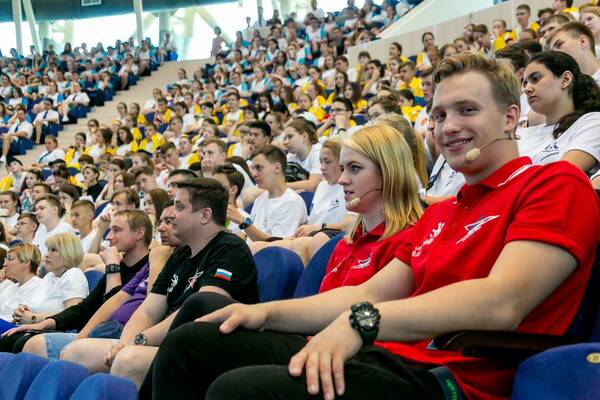 Познакомиться с движением WorldSkills смогли около  1500 орлят на лекции в Амфитеатре.
