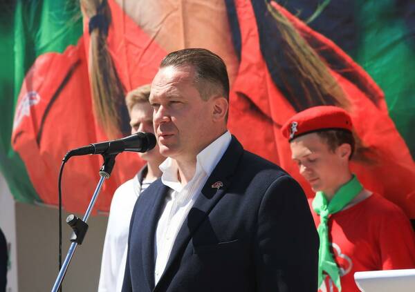 исполнительный директор главного штаба Всероссийского детско юношеского военно патриотического общественного движения Юнармия Денис Заикин.