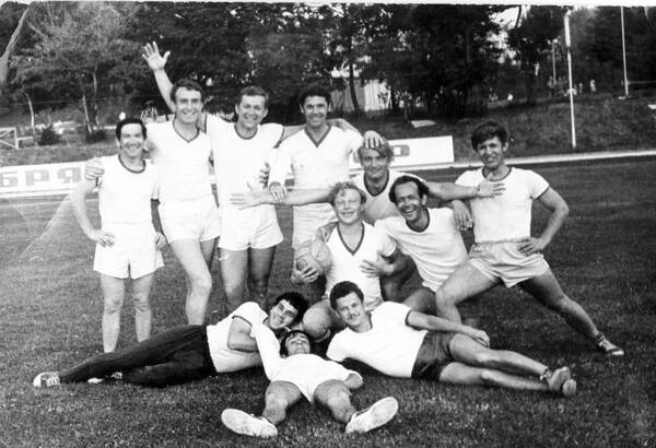 1972