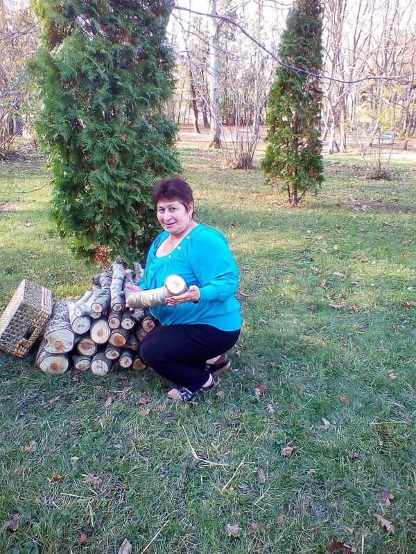 Нварт    Иванисова Кешишян