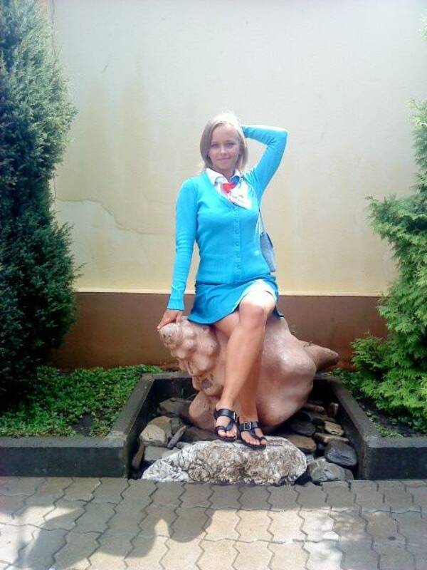Оленька Устинова1