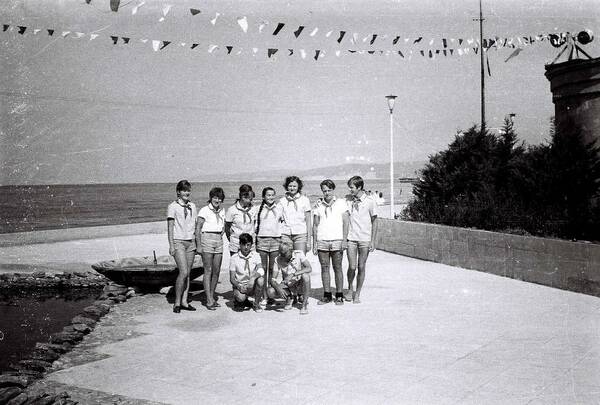 1969 й. К             п         юные химики