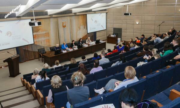 Делегация Всероссийского детского центра «Орлёнок» принимает участие в форуме «Я – наставник», который проходит в Москве в конгресс центре «Олимп холл». ..