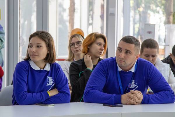 Делегация «Орлёнка» принимает участие во Всероссийском форуме «Большие смыслы 2023», который проходит в ВДЦ «Смена» с 11 по 13 октября....