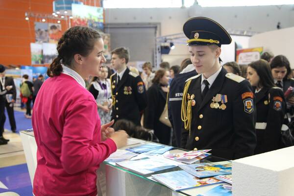 pshy0kHKias.jpgДелегация Всероссийского детского центра «Орлёнок» продолжает принимать участие в Московском международном салоне образования.