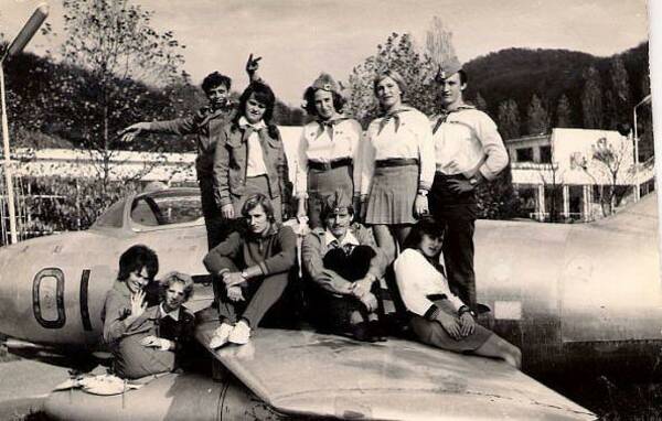 1976