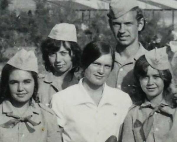 1974. Вожатая  Лида Аминова