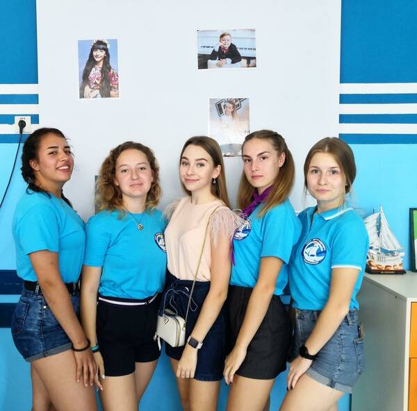 Ребятам из экипажа «Напористый» посчастливилось пообщаться с участницей телепроектаГолос дети 6 Шамиевой Елизаветой.