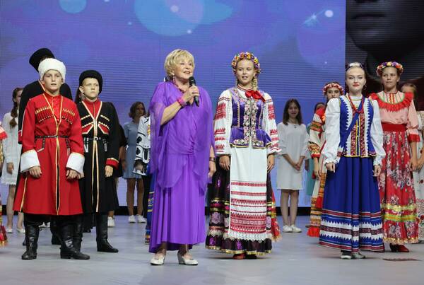 ангелина вовк  2021 год