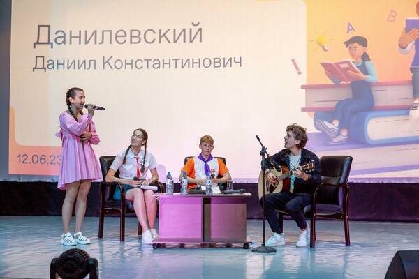 встреча с молодым исполнителем и актером   Даниилом Данилевским...