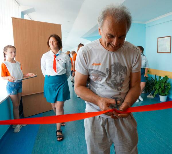 писателю и зоологу Антонио Сорушеву.