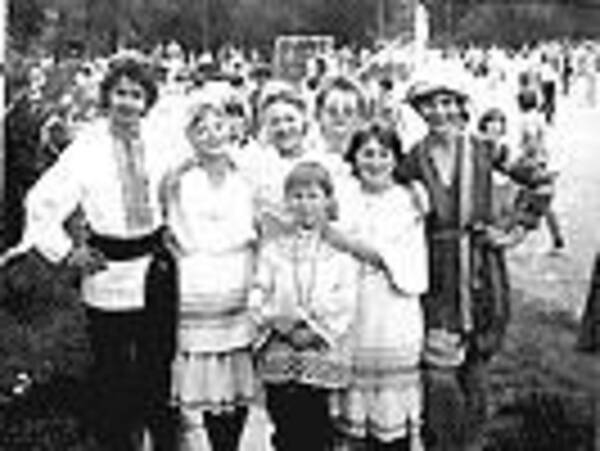 Праздники творчества, ярмарки ..ьь