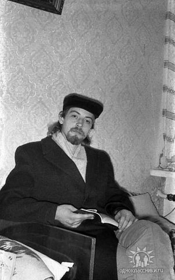 Куликов Михаил. 1988    91 гг.  и летние смены 1992, 1993, 1994 гг. Солнечная. Звёздная. Вожатый. Иваново.